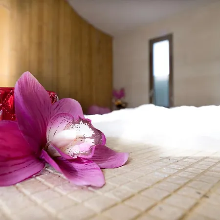 Hilton Garden Hotel 4*